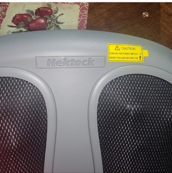 LIKE NEW Nekteck Foot Massager with Heat - Picture 8 of 8